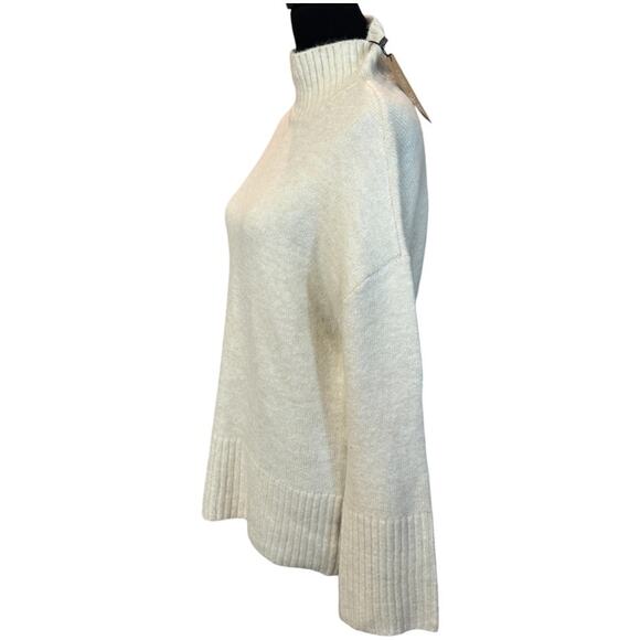 NEW ~ VERO MODA ~ Women's Cream Long Sleeve High Neck Pullover Sweater Size XS - Picture 3 of 6